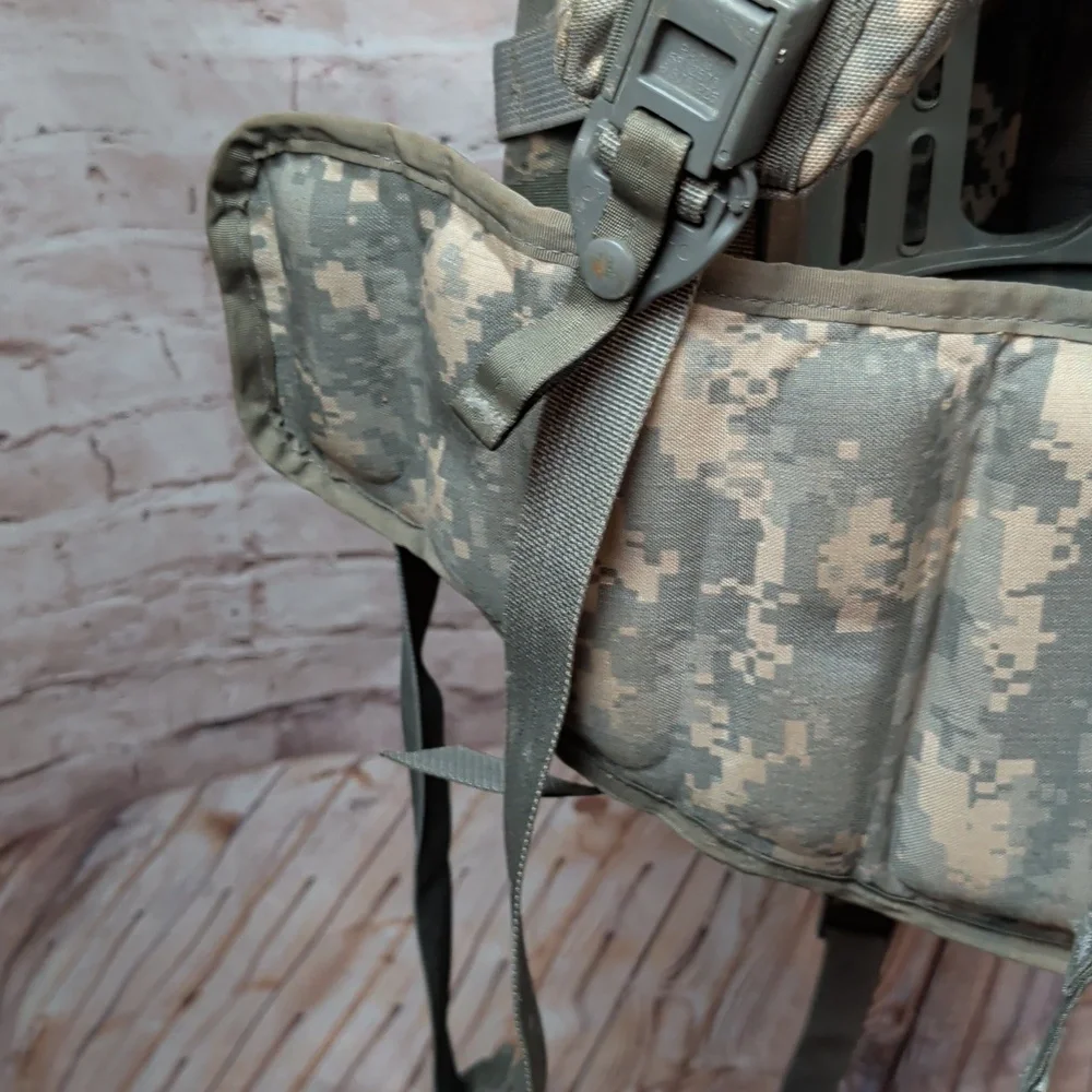 Genuine USGI Army Molle II Large Rucksack & MOLLE II Pack Frame Bag